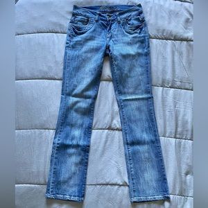 Delia’s Morgan straight jeans
